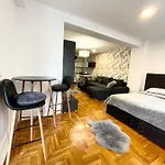Center 3-setaliste 아파트 *