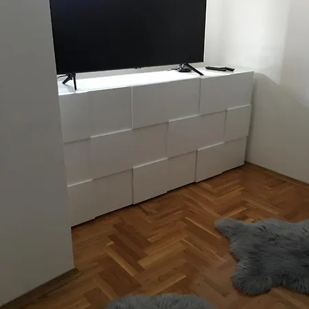 Lägenhet Center 3-setaliste