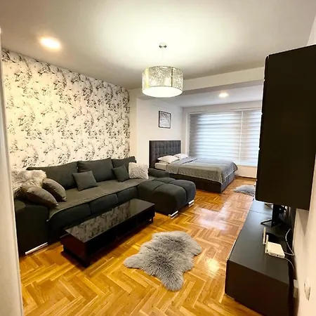 Center 3-setaliste Lägenhet *