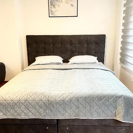 Lägenhet Center 3-setaliste