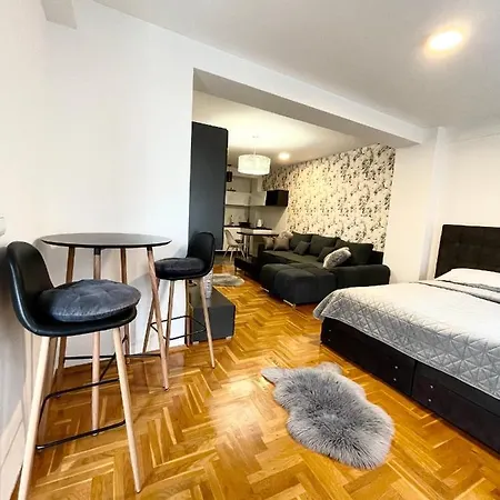 Center 3-setaliste Lägenhet *