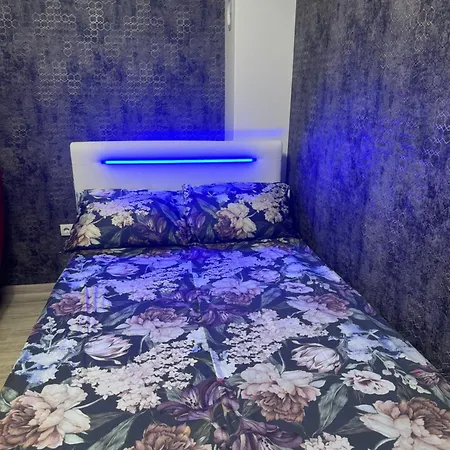 Center 3-setaliste Апартаменты *